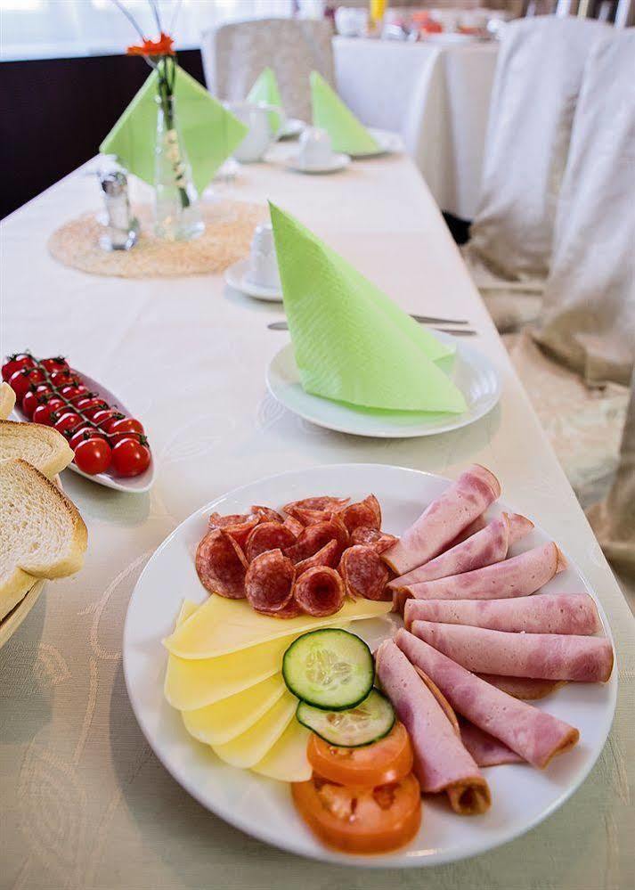 Bona Serva براغ المظهر الخارجي الصورة